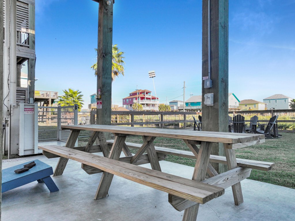 Do Hideaway Vacation Rental in Texas - RedAwning