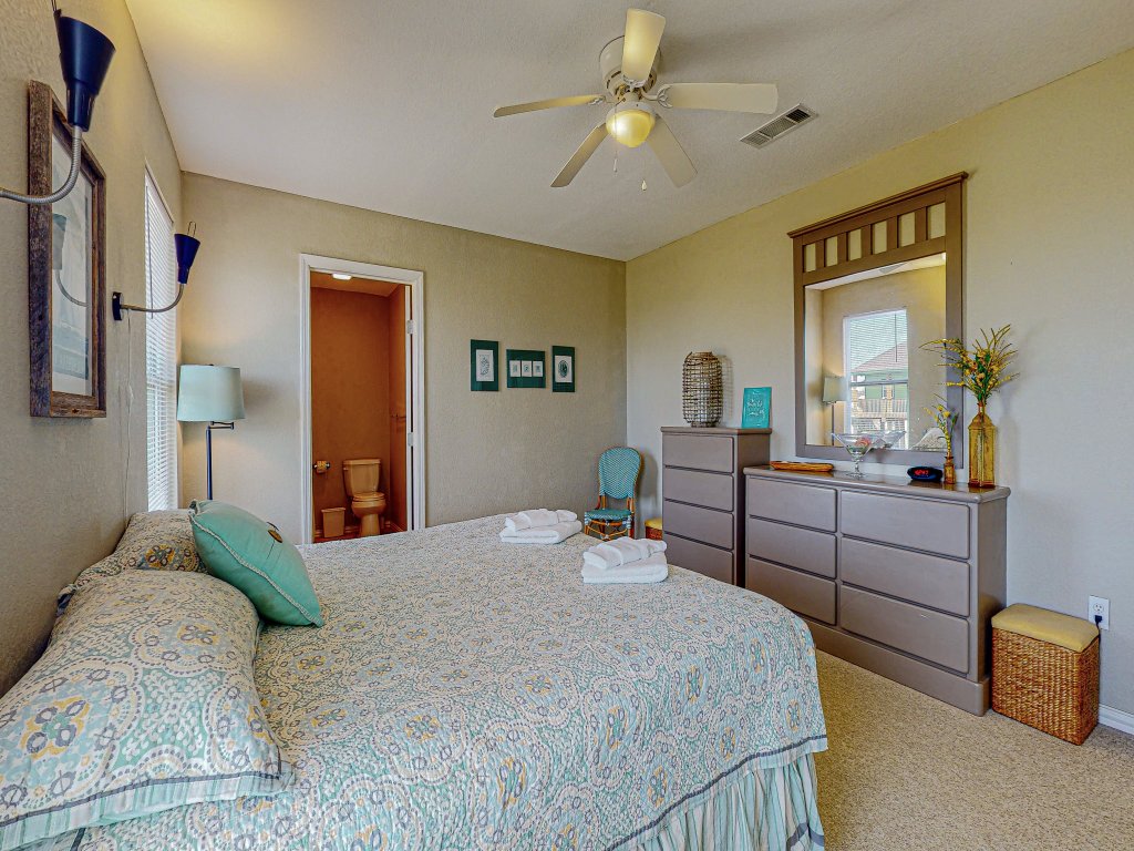 Sun and Moon Vacation Rental in Port Bolivar - RedAwning