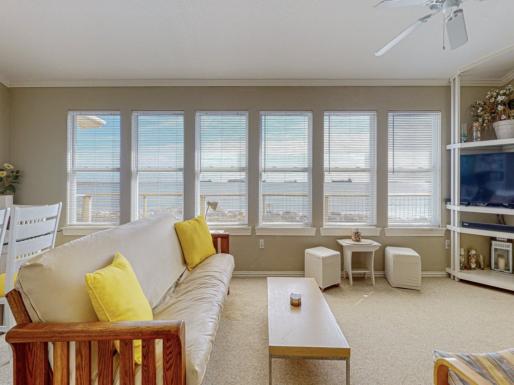 Sun and Moon Vacation Rental in Port Bolivar - RedAwning