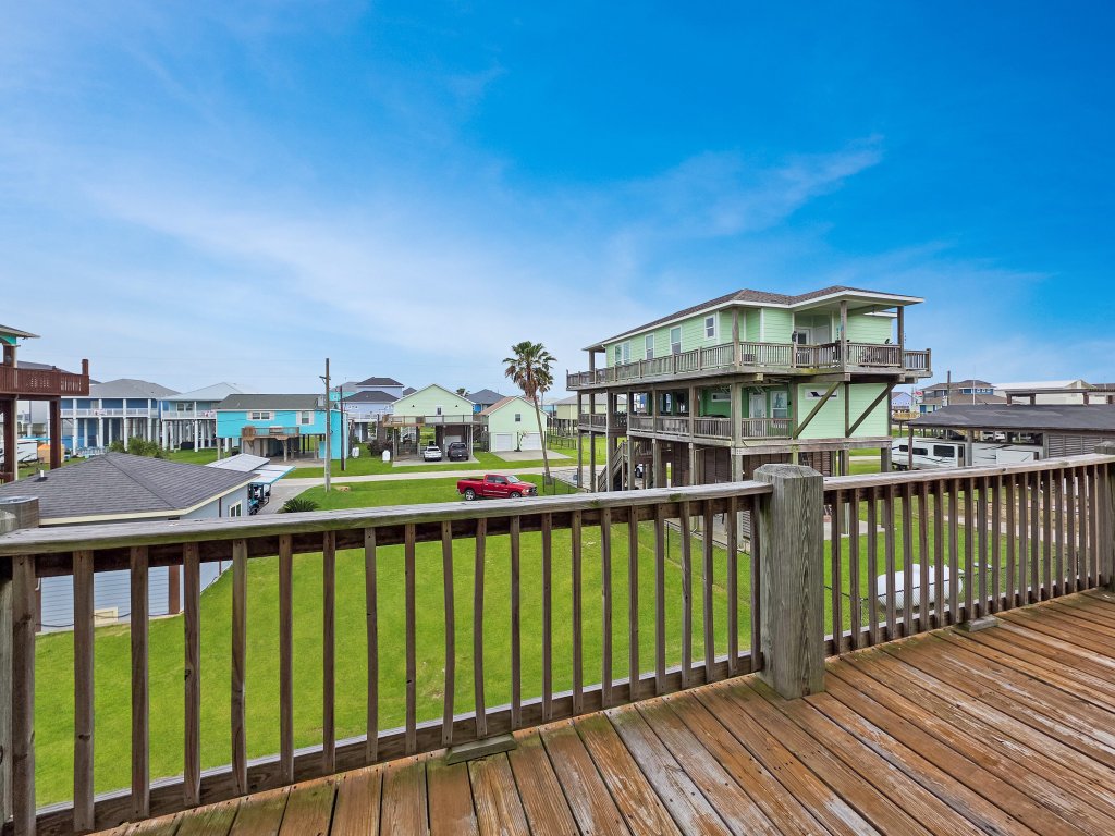 Mermaid Mansion Vacation Rental in Texas - RedAwning