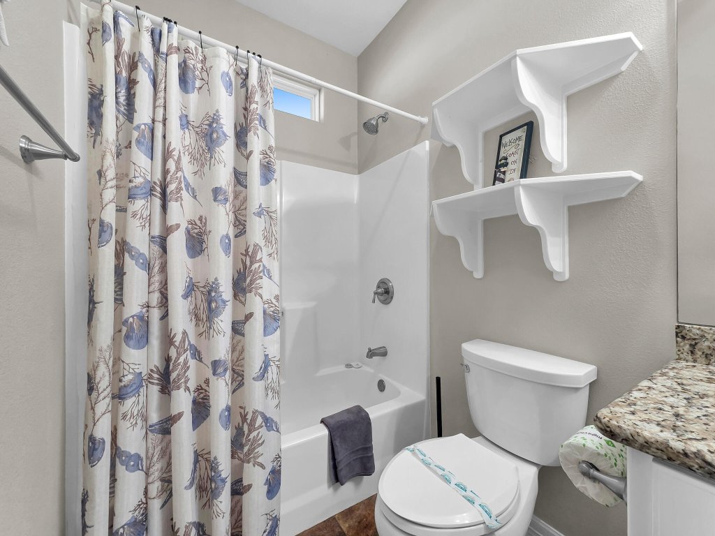 Crystal Moon Vacation Rental in Texas - RedAwning