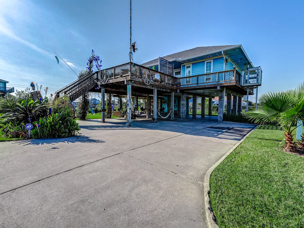 Blue Heaven Vacation Rental in Texas - RedAwning