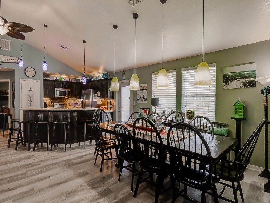 Blue Heaven Vacation Rental in Texas - RedAwning