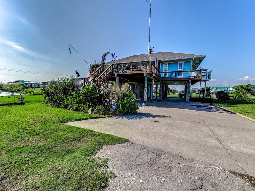 Blue Heaven Vacation Rental in Texas - RedAwning