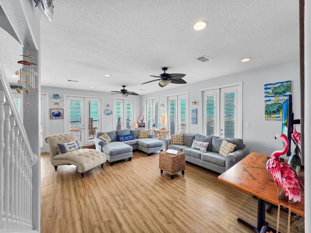 A Stairway to Heaven Vacation Rental in Texas - RedAwning