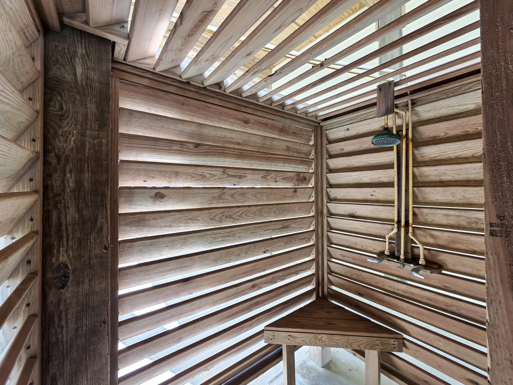 A Stairway to Heaven Vacation Rental in Texas - RedAwning
