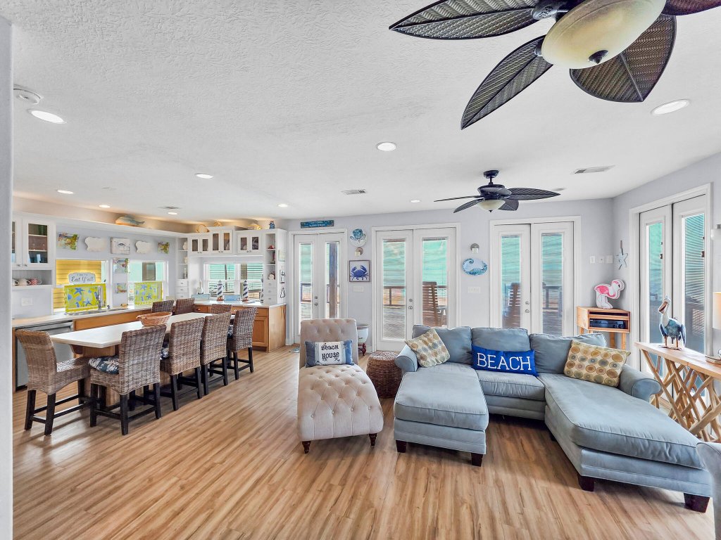 A Stairway to Heaven Vacation Rental in Texas - RedAwning