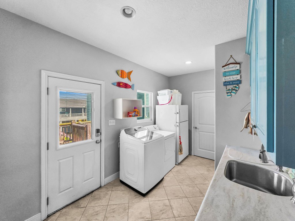 A Stairway to Heaven Vacation Rental in Texas - RedAwning