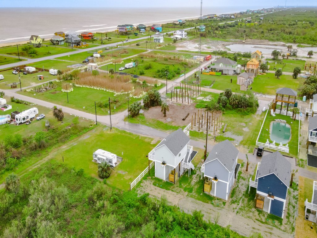 Life's a Beach Vacation Rental in Gilchrist - RedAwning