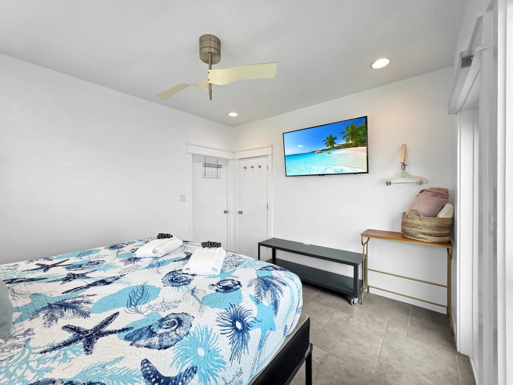 Crystal By The Ocean Vacation Rental in Texas - RedAwning