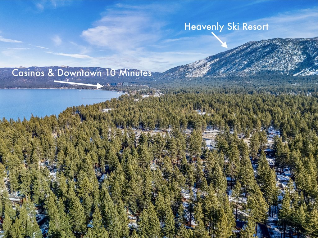 Al Tahoe Cabin-Vintage Meets Modern  920SF Vacation Rental in California - RedAwning