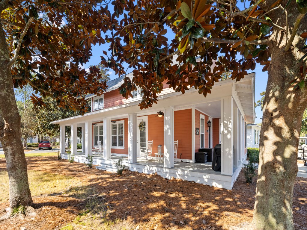 1335 Laurel Grove Vacation Rental in Miramar Beach - RedAwning