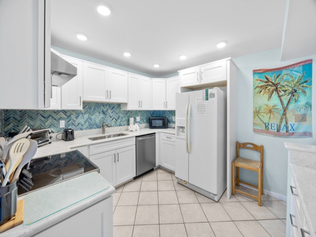 Kings Crown 211 Vacation Rental in Sanibel - RedAwning