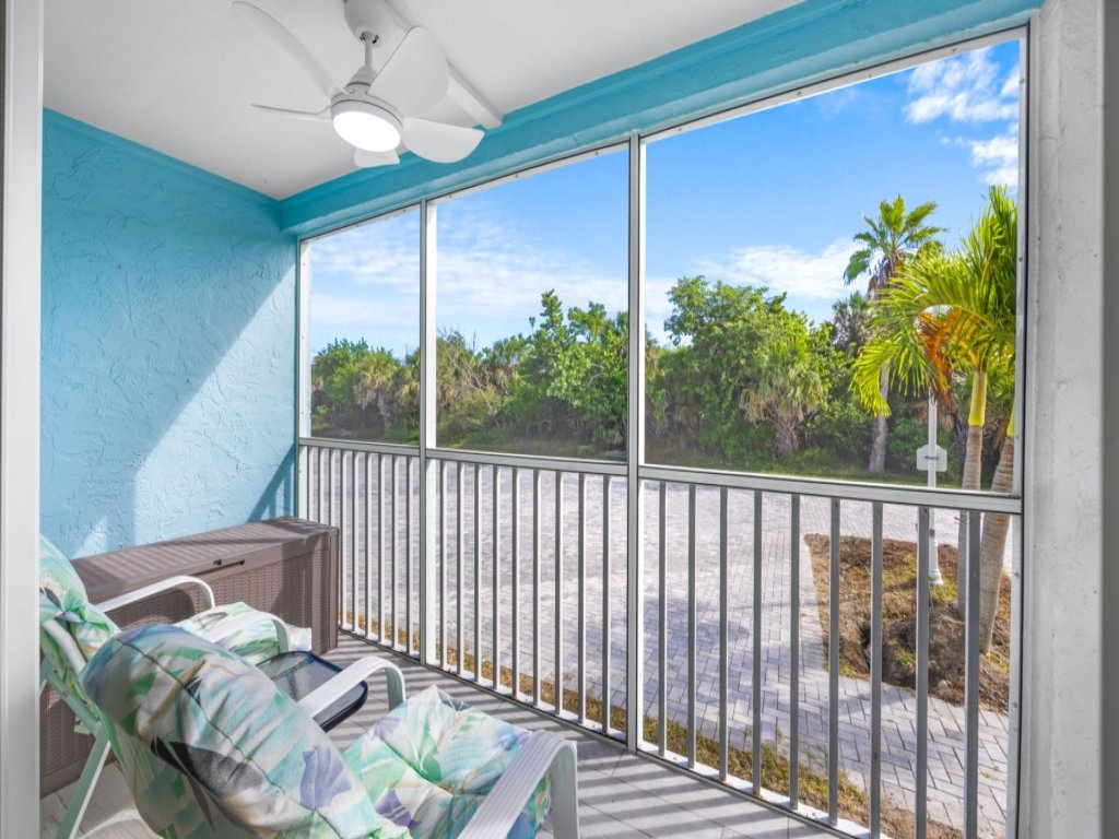 Seashells Unit 33 Vacation Rental in Sanibel - RedAwning