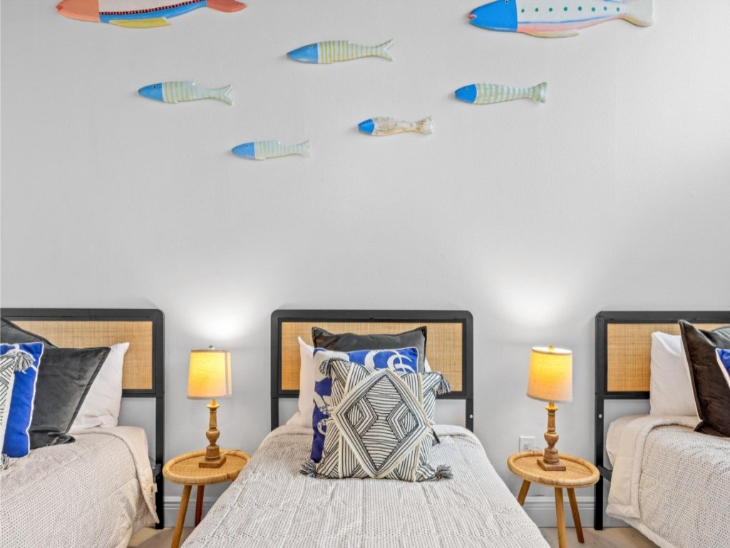 Coquina Beach 4F Vacation Rental in Sanibel - RedAwning