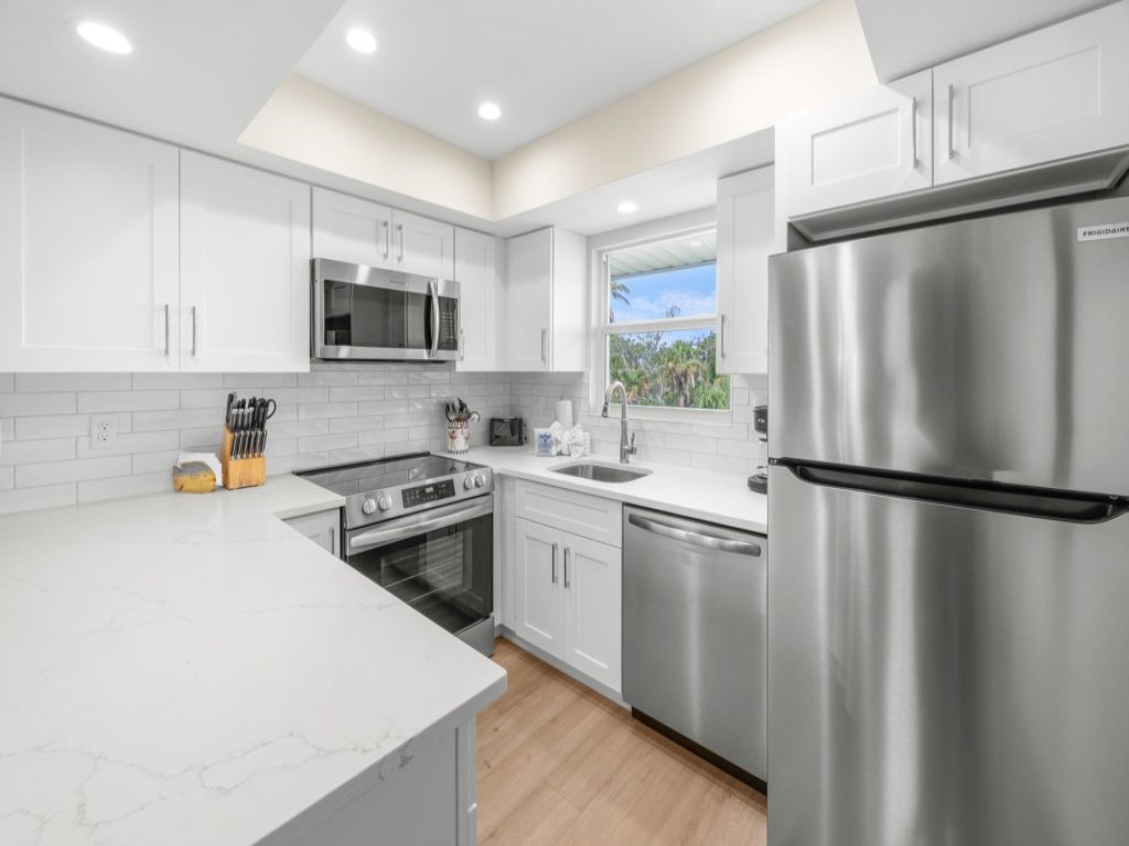Seashells Unit 27 Vacation Rental in Sanibel - RedAwning