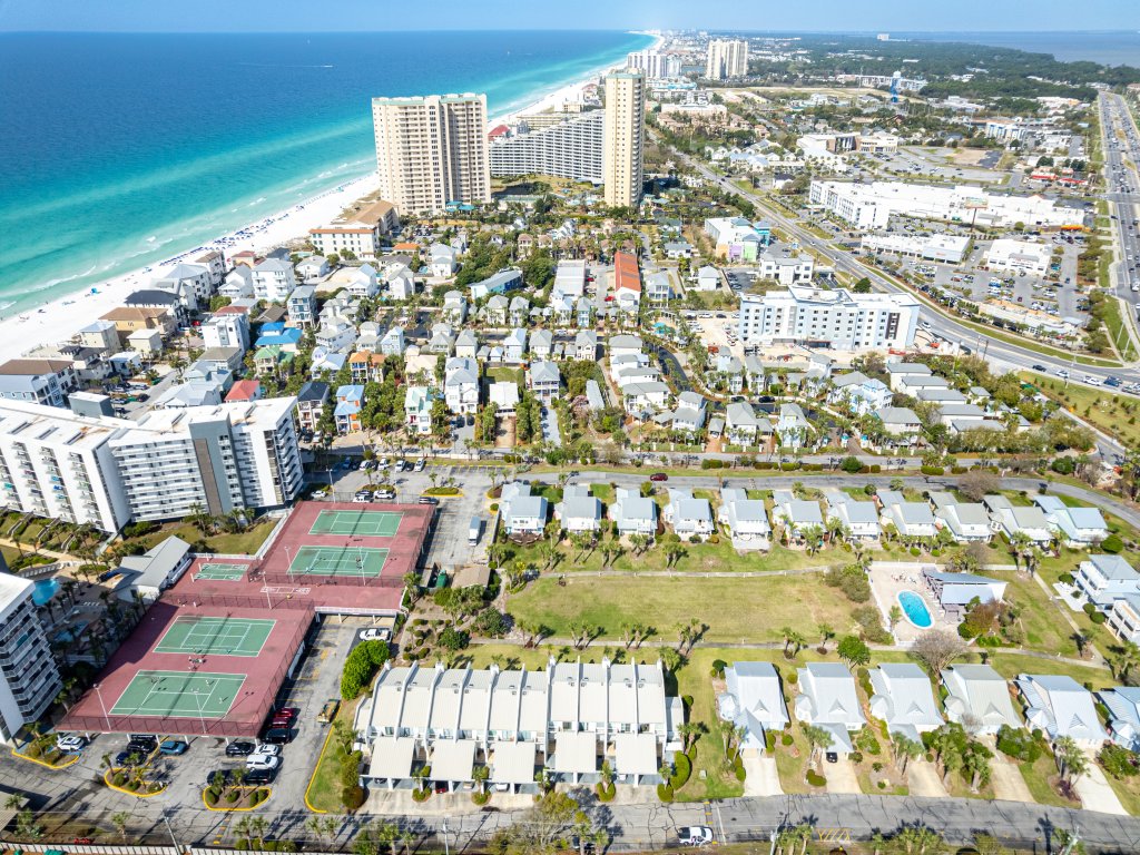 Mainsail 136 Vacation Rental in Miramar Beach - RedAwning