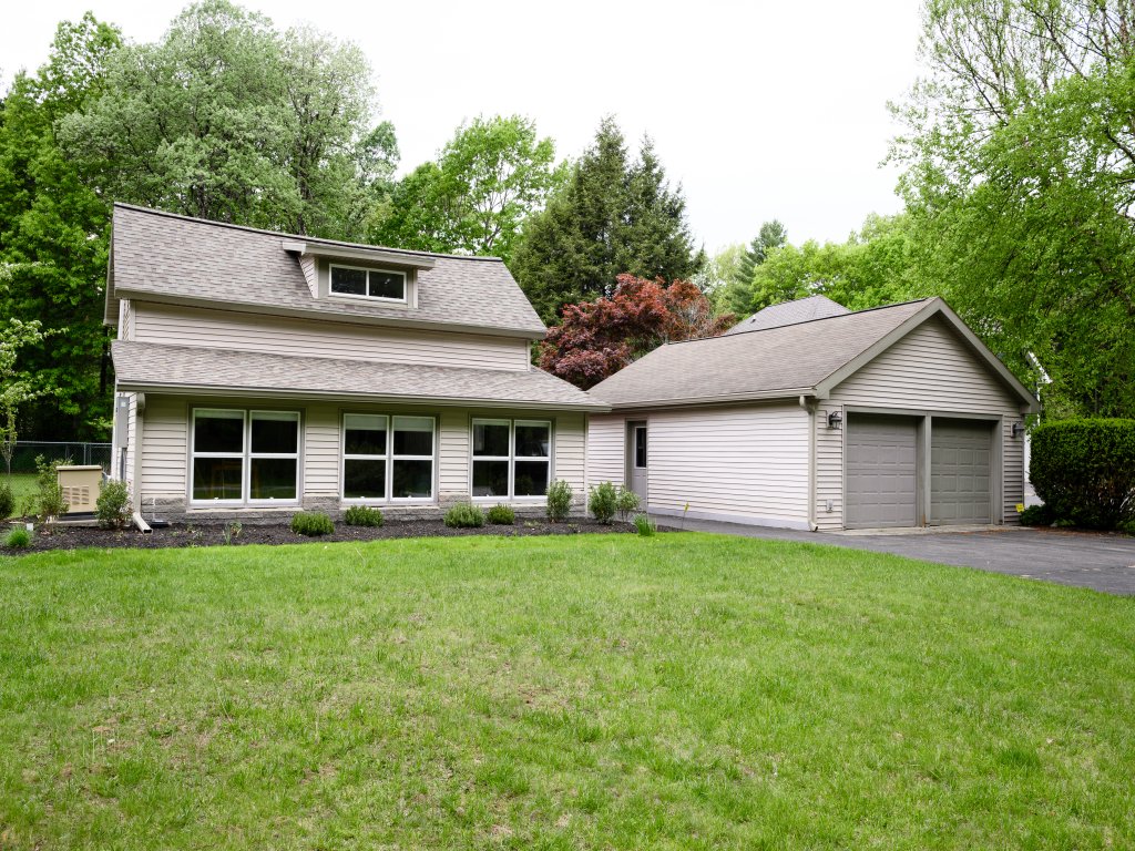 Saratoga Cottage | 2BR Near Track & Lake Vacation Rental in Saratoga Springs - RedAwning