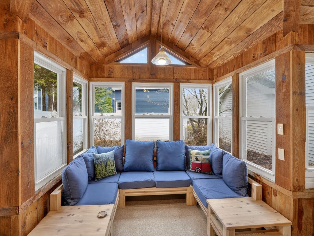 Saratoga Cottage | 2BR Near Track & Lake Vacation Rental in Saratoga Springs - RedAwning