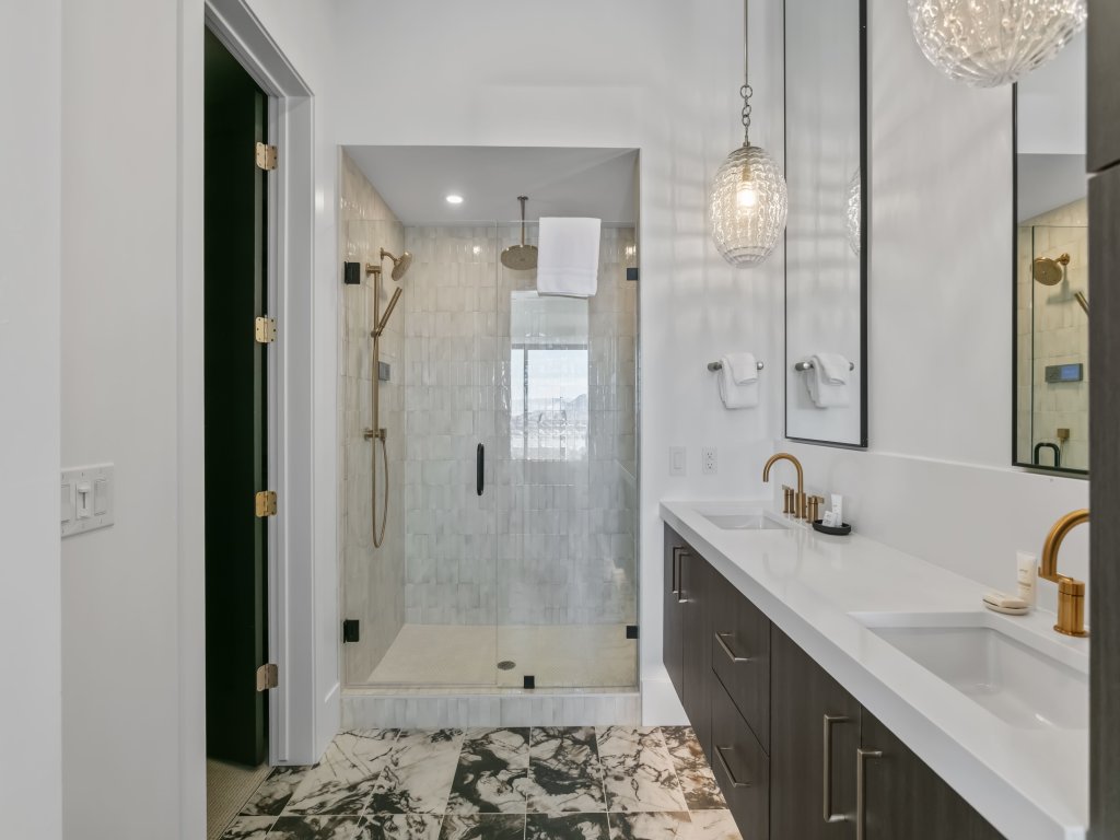 Luxury Deer Valley East Village Retreat | Hot Tub Vacation Rental in Utah - RedAwning