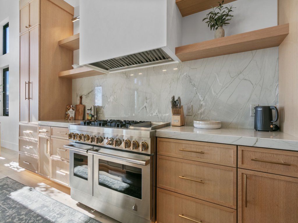 Luxury Deer Valley East Village Retreat | Hot Tub Vacation Rental in Utah - RedAwning