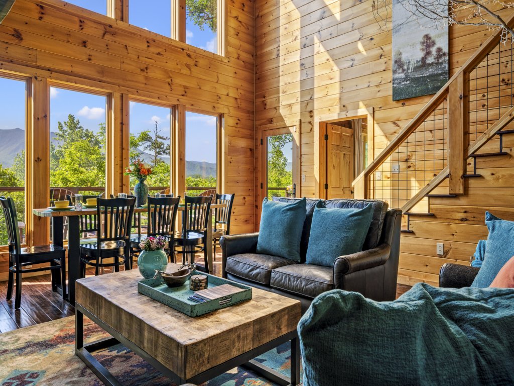 A Tree Top View Vacation Rental in Gatlinburg - RedAwning