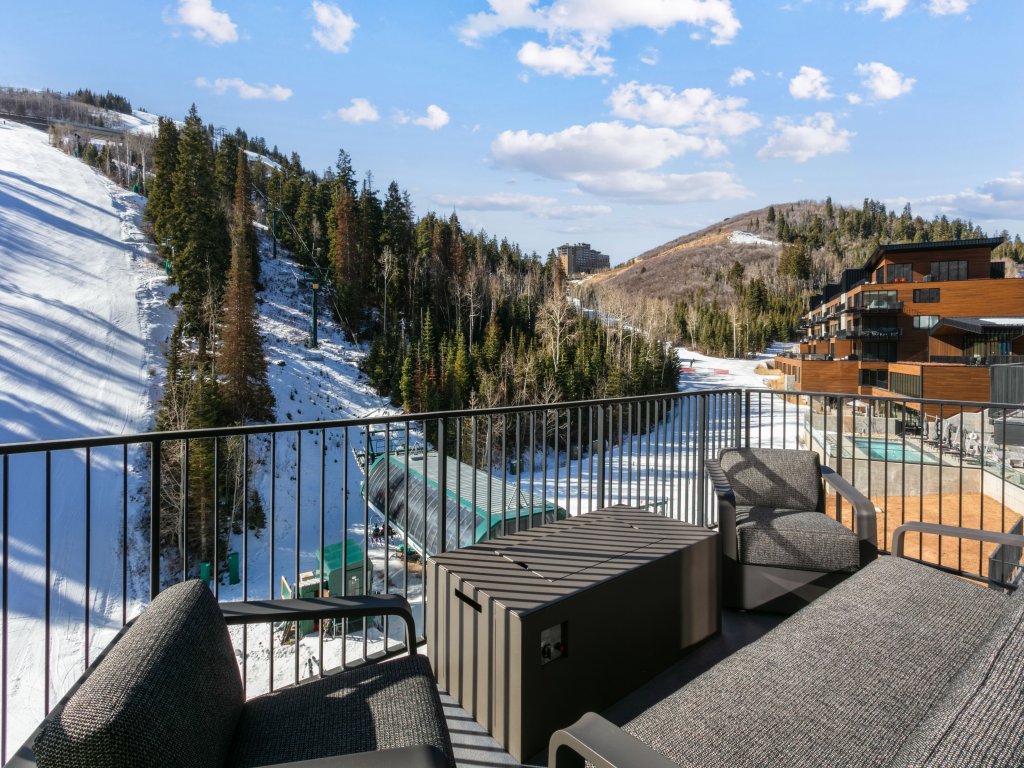 Ski-In/Out Deer Valley Resort | Pool | 3BR Vacation Rental in Park City - RedAwning