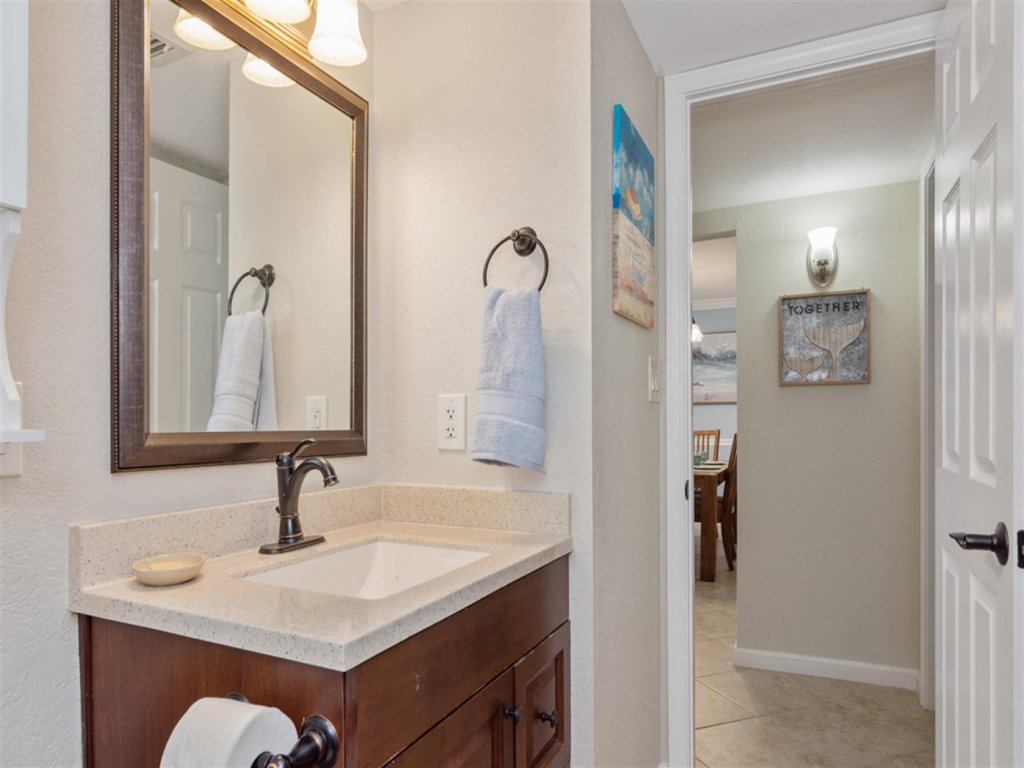 Shoreline Towers 1034 Vacation Rental in Destin - RedAwning