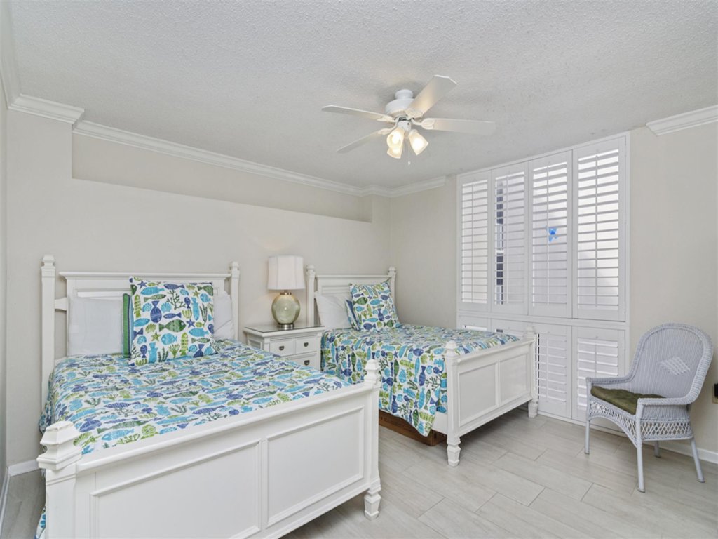 Shoreline Towers 1111 Vacation Rental in Destin - RedAwning