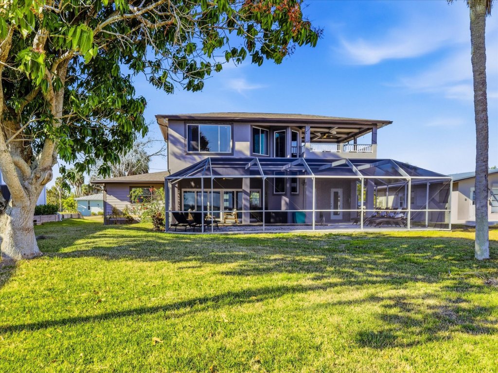 NST108 Vacation Rental in Florida - RedAwning