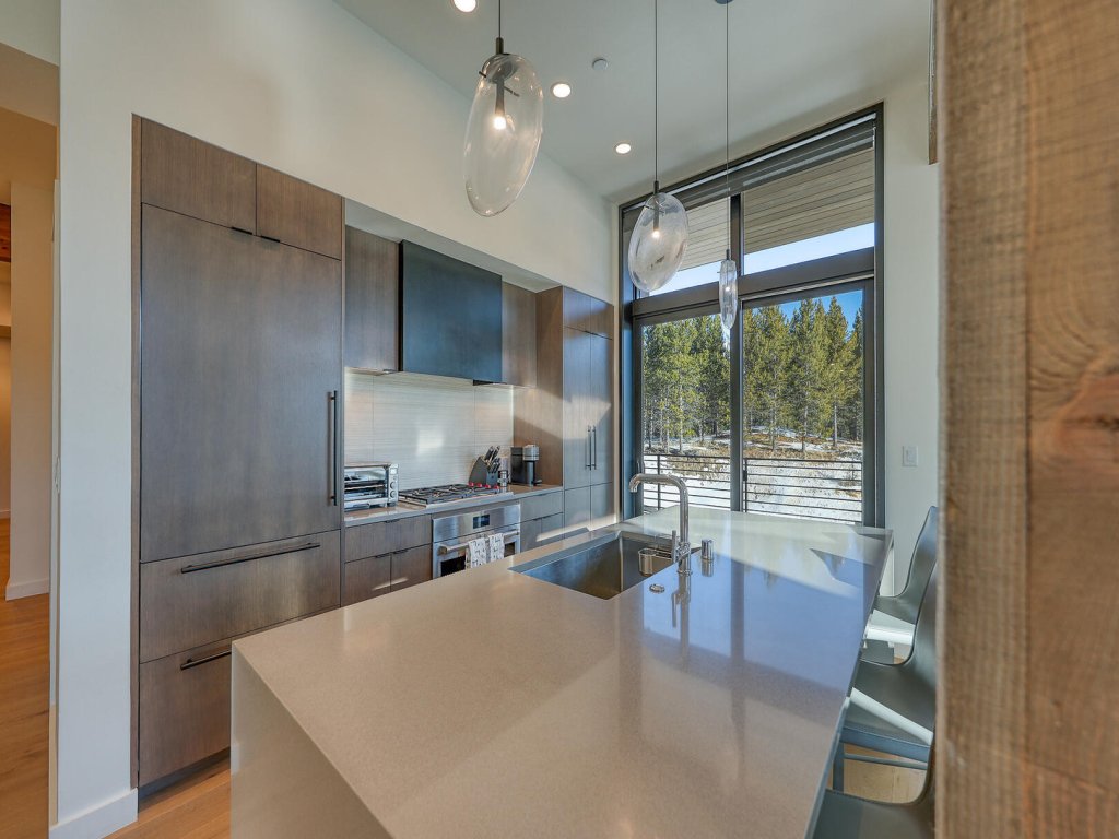 234 LakeLodge Vacation Rental in Big Sky - RedAwning