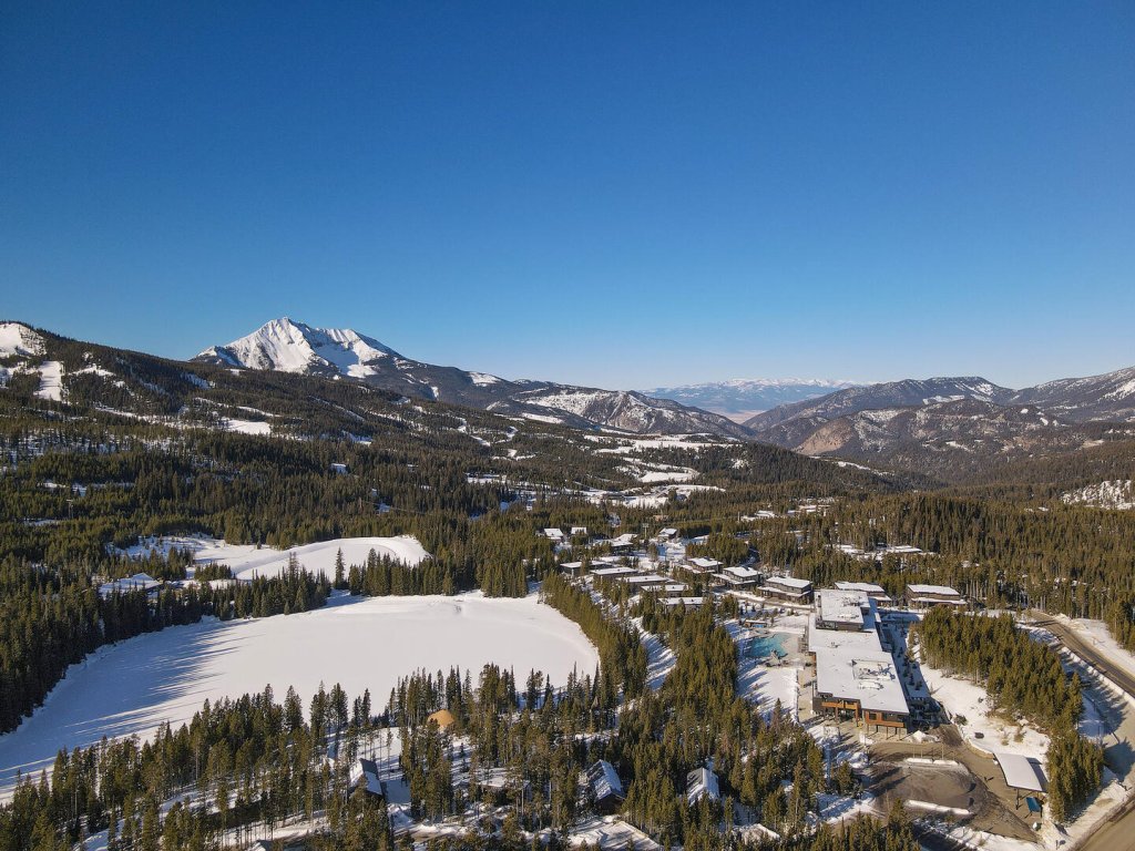 234 LakeLodge Vacation Rental in Big Sky - RedAwning