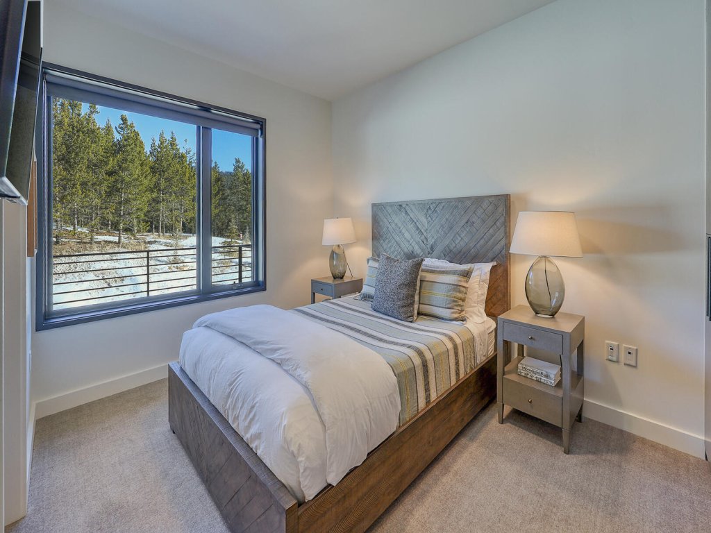 234 LakeLodge Vacation Rental in Big Sky - RedAwning