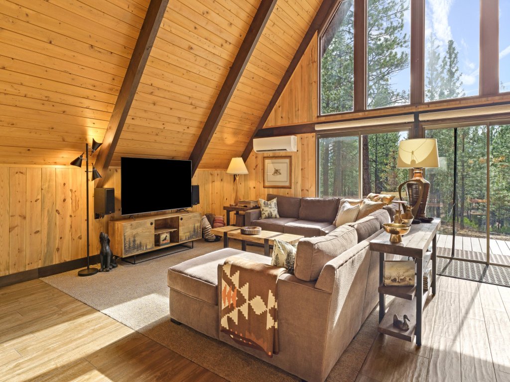 Forest-Chal-A Vacation Rental in Sunriver - RedAwning