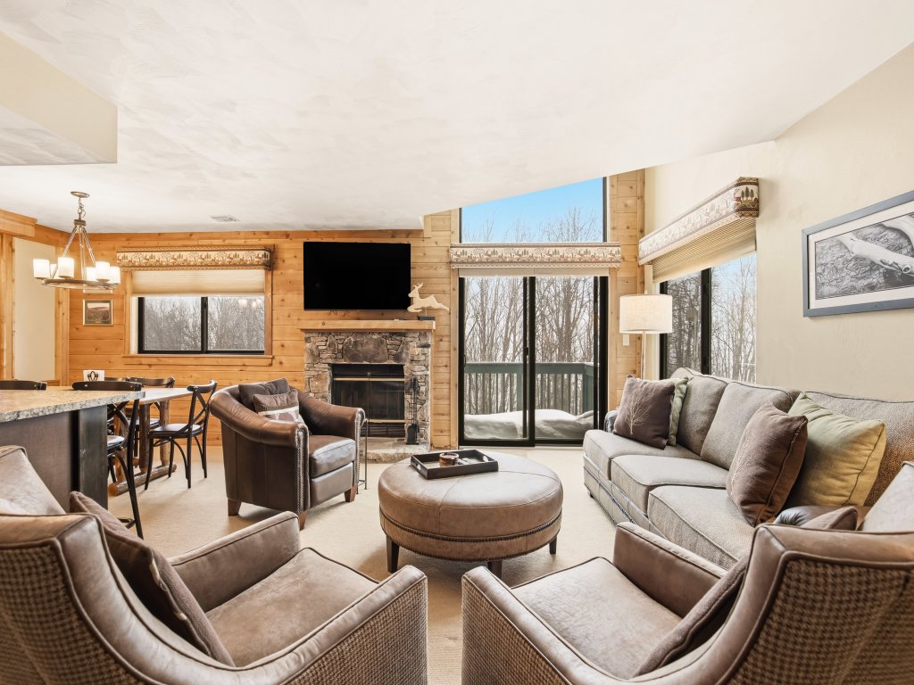 Seven Springs Meadowridge 3BRLoft Premier-CSSV8011 Vacation Rental in Pennsylvania - RedAwning