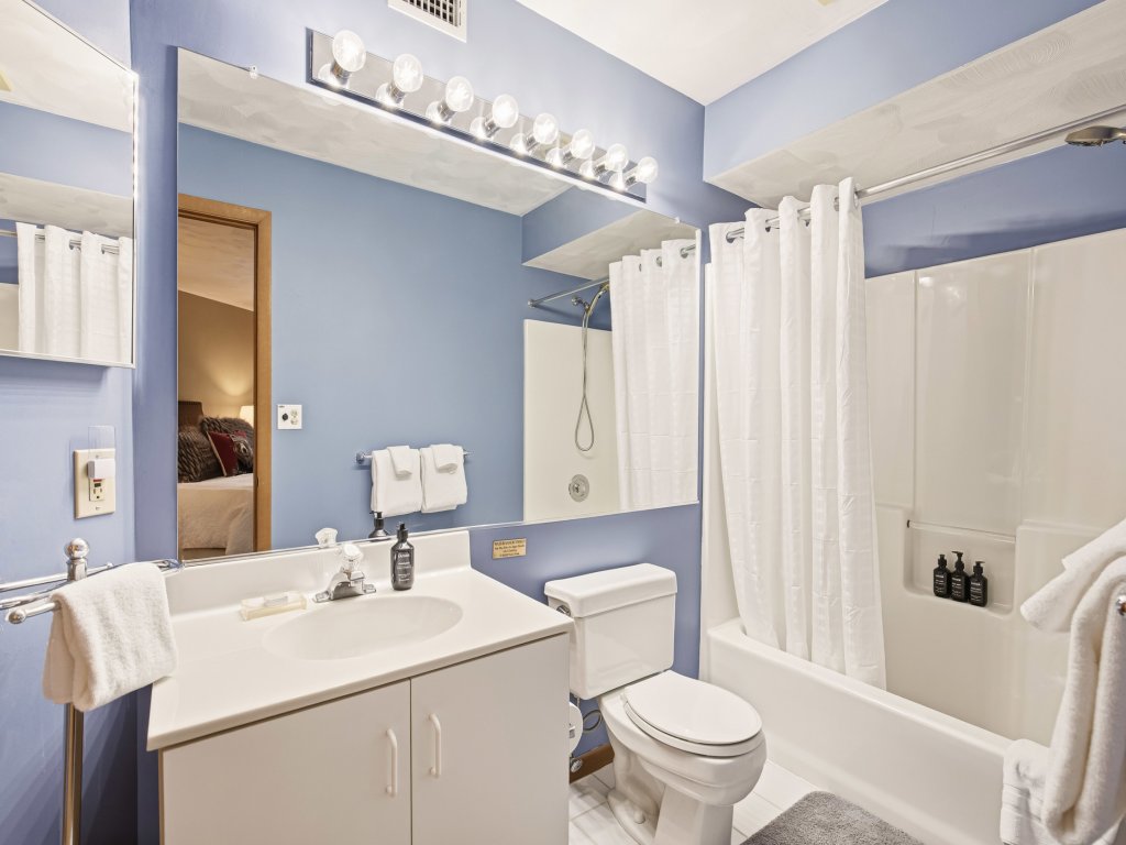 Seven Springs Meadowridge 3BRLoft Premier-CSSV8011 Vacation Rental in Pennsylvania - RedAwning