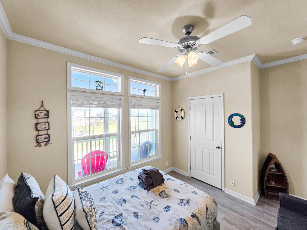 It's a Shellabration Vacation Rental in Texas - RedAwning
