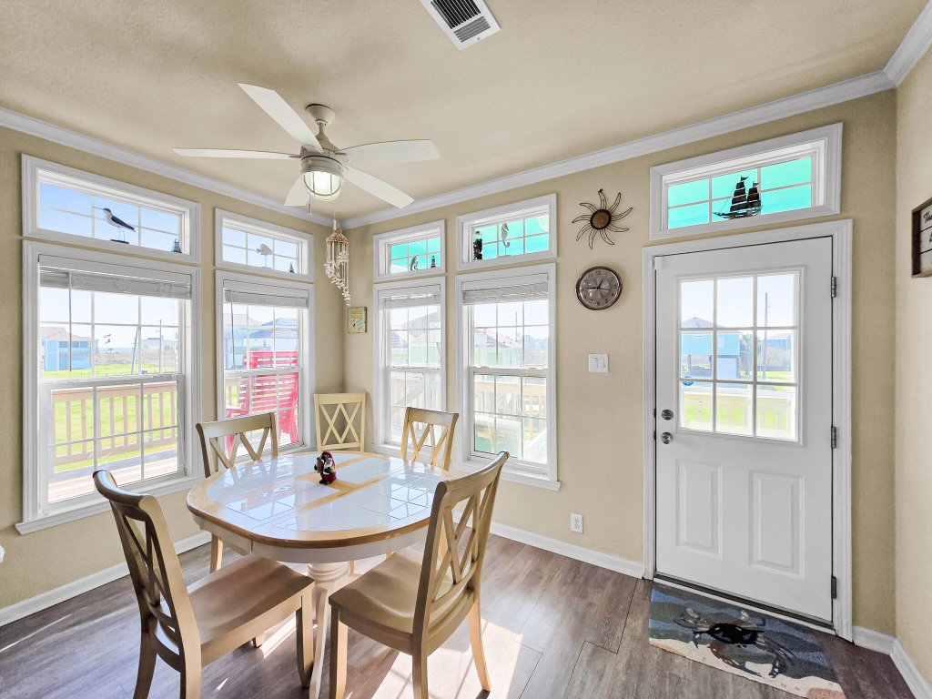 It's a Shellabration Vacation Rental in Texas - RedAwning