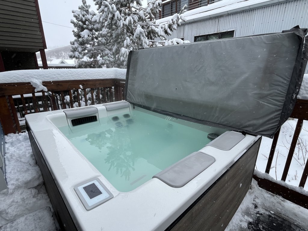 Park City Adventure Retreat Walk to Dining and Skiing 470 Vacation Rental in Park City - RedAwning