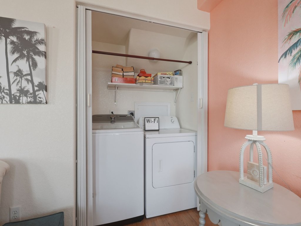 Coastal Oasis in Surfside Beach Vacation Rental in Texas - RedAwning