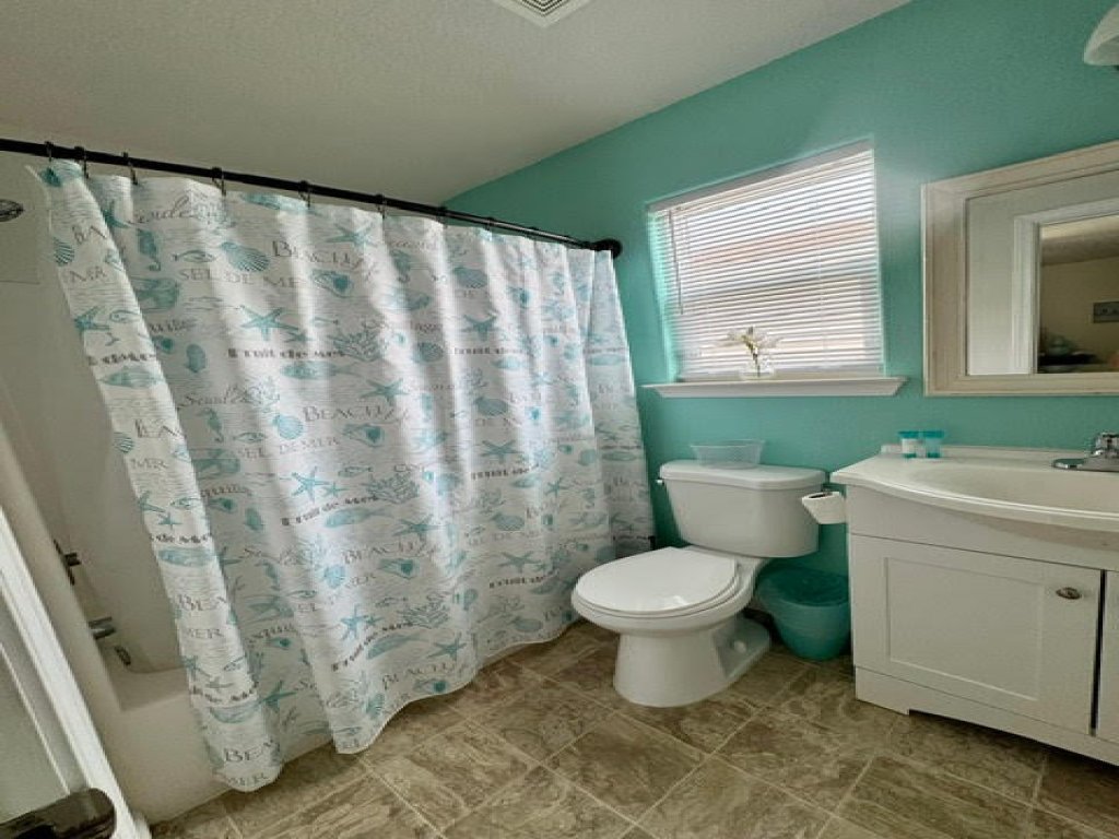 Coastal Oasis in Surfside Beach Vacation Rental in Texas - RedAwning