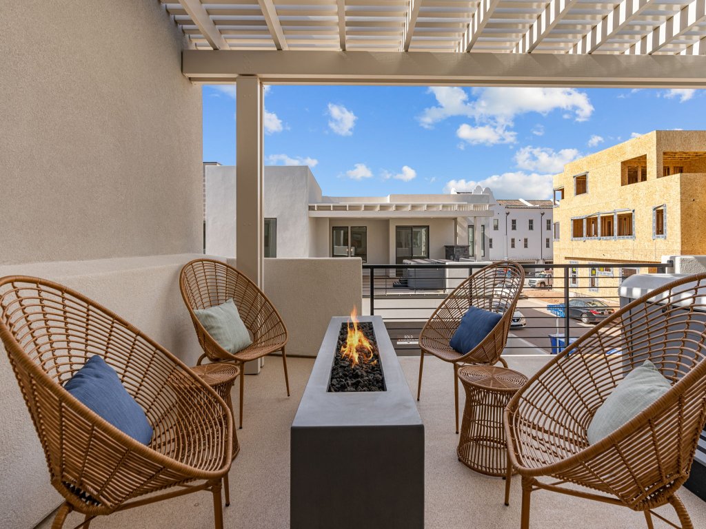Rockaction Destination Vacation Rental in St. George - RedAwning