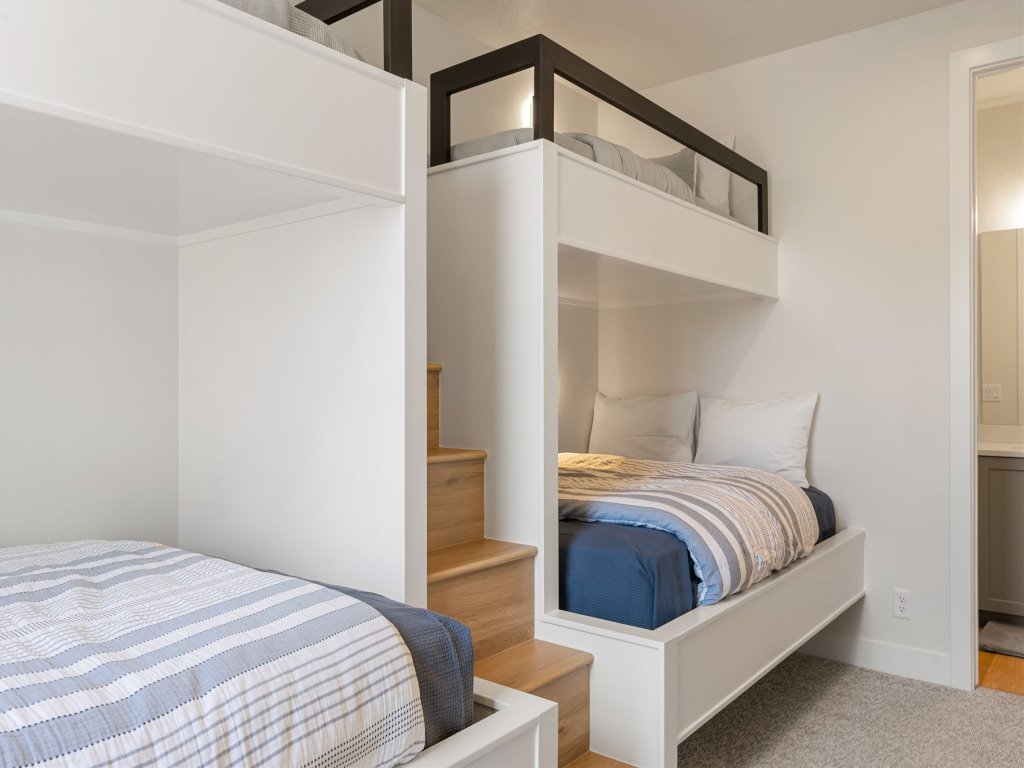 Rockaction Destination Vacation Rental in St. George - RedAwning