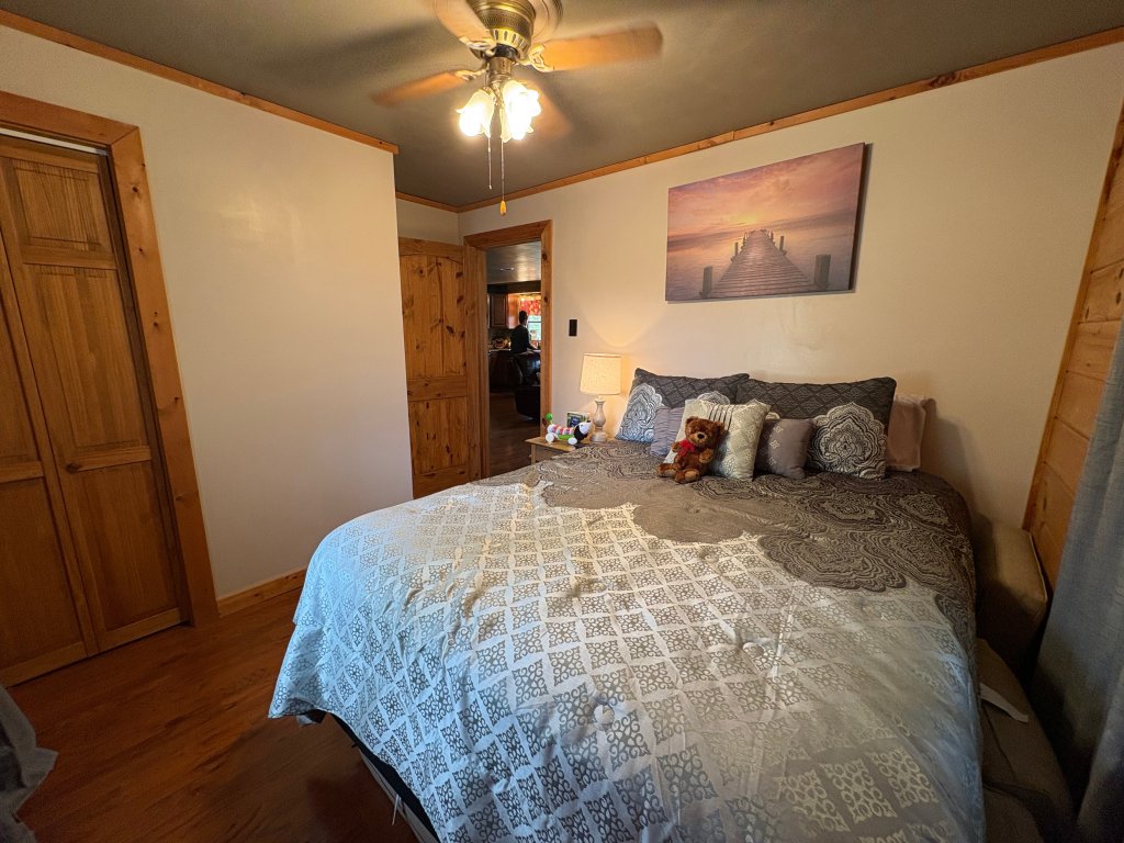 Little Lake Cove Vacation Rental in Sevierville - RedAwning