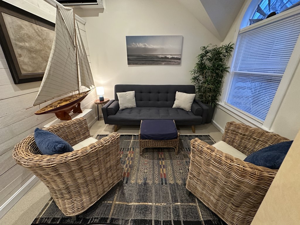 12 Goodwin House Vacation Rental in Rhode Island - RedAwning