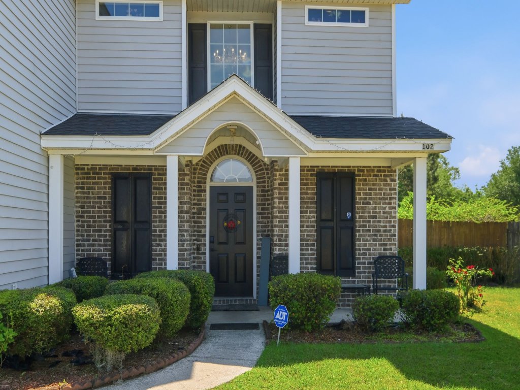 iDeal Dream Getaway Vacation Rental in Savannah - RedAwning