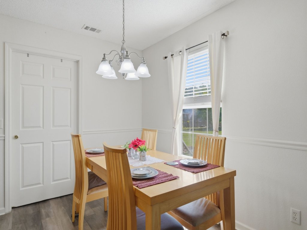 iDeal Dream Getaway Vacation Rental in Savannah - RedAwning