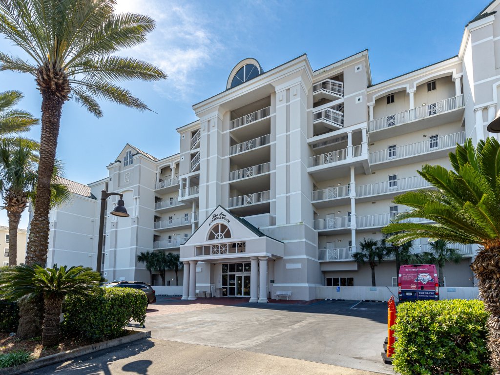 The Inn at Crystal Beach PH 702 Vacation Rental in Destin - RedAwning