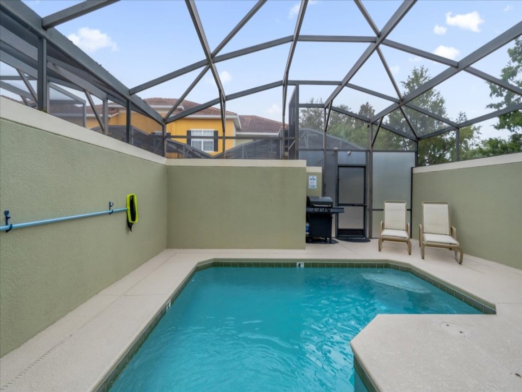 Elegant 5 Bed With Private Splash Pool Vacation Rental in Kissimmee - RedAwning
