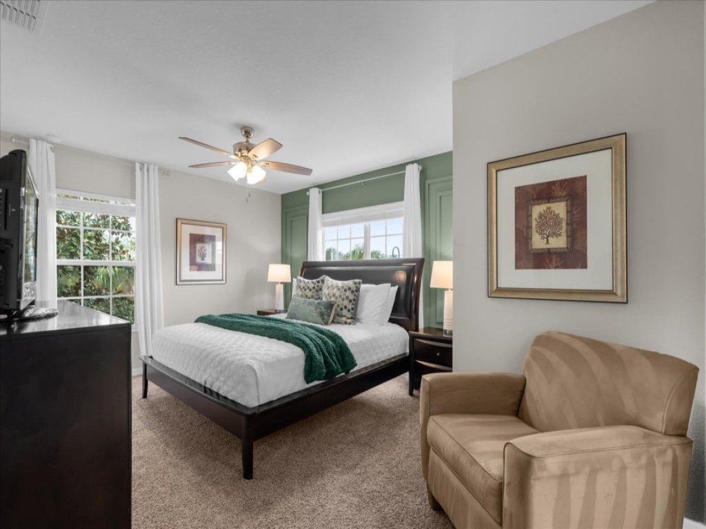 Elegant 5 Bed With Private Splash Pool Vacation Rental in Kissimmee - RedAwning